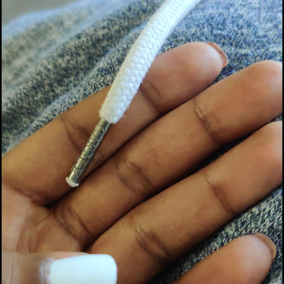 Sweater - Picture 4 of 4